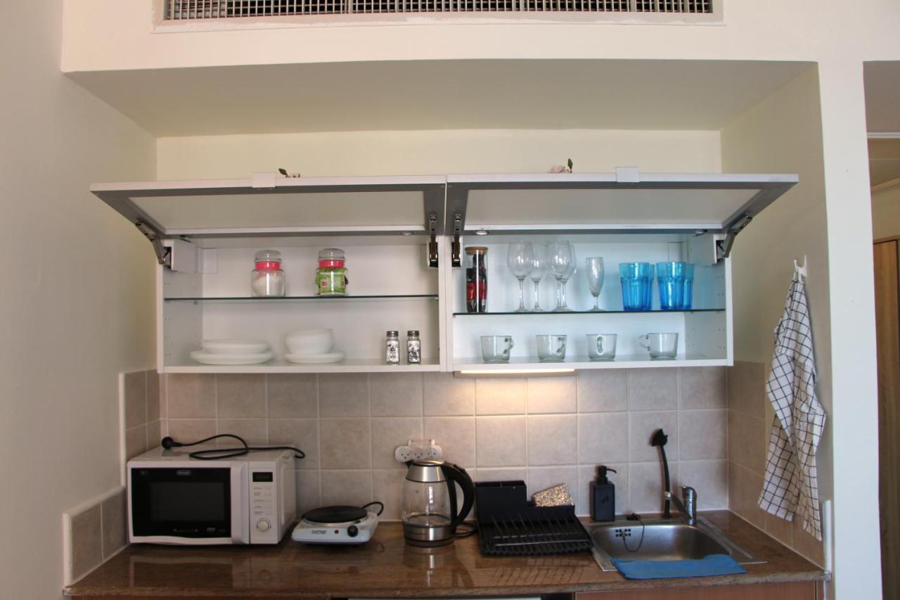 Sea View Beach Apartment Haifa Buitenkant foto