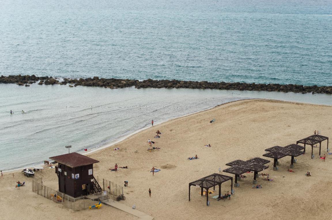 Sea View Beach Apartment Haifa Buitenkant foto